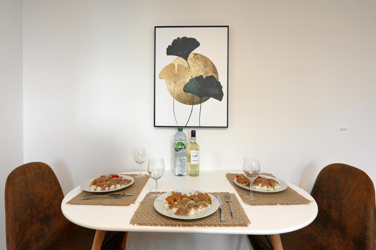 Stay&Dream - 75M² - Two Bedrooms - Kitchen - Netflix Essen Zewnętrze zdjęcie